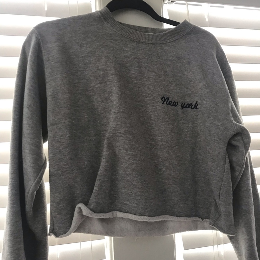 Brandy Melville cropped sweater